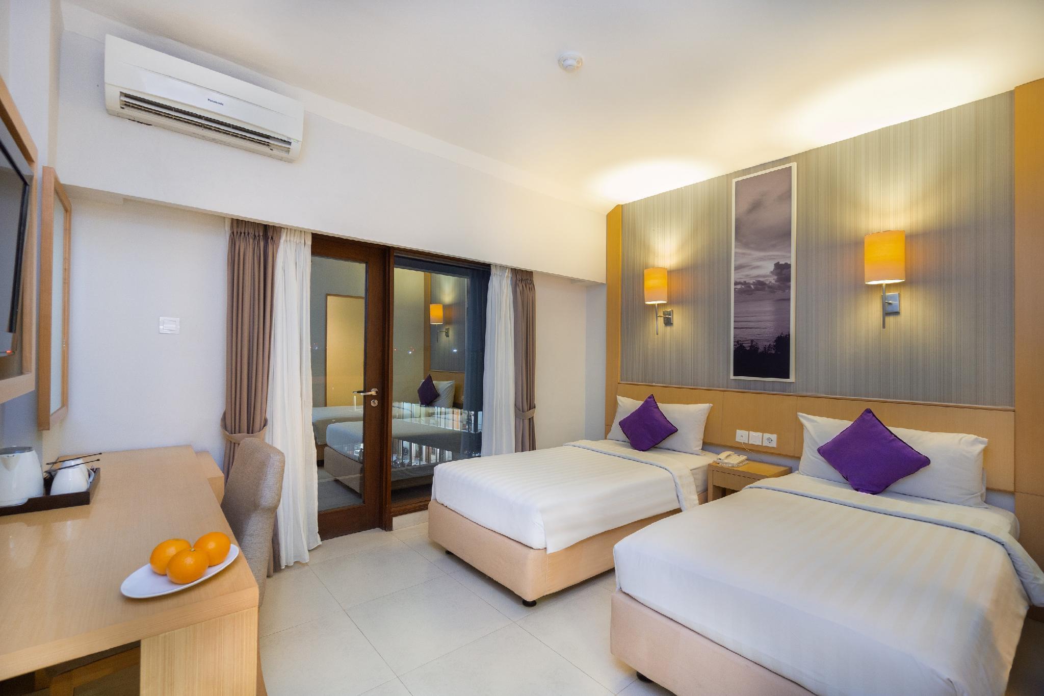 Quest Hotel Kuta By Aston Екстер'єр фото