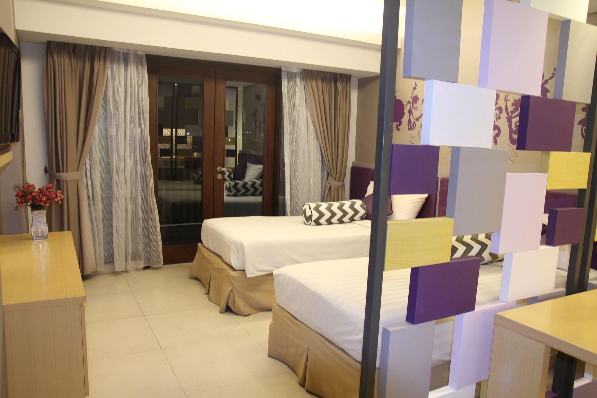 Quest Hotel Kuta By Aston Екстер'єр фото