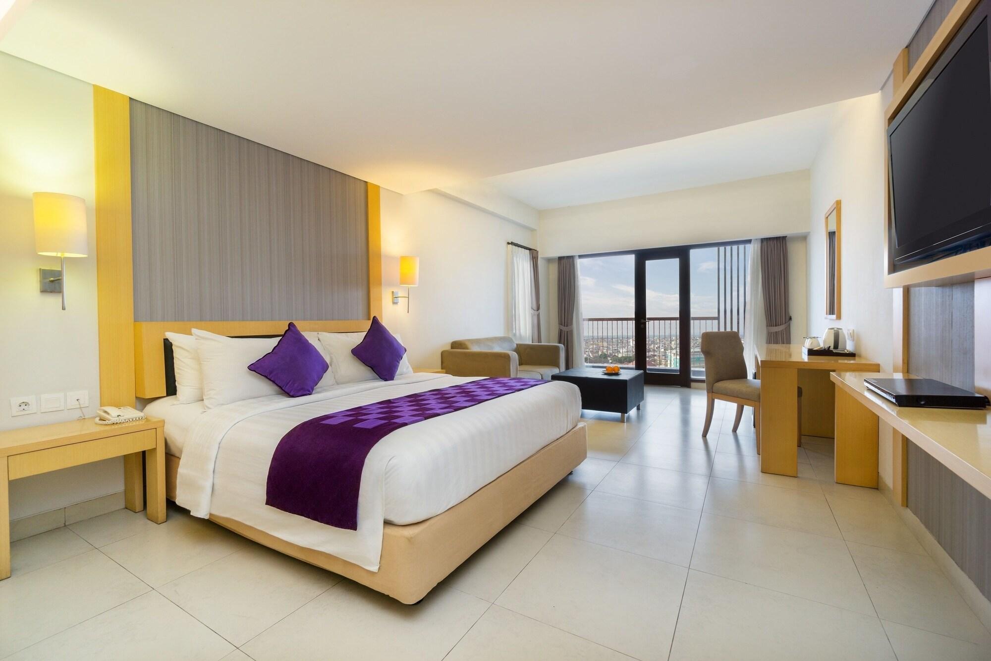 Quest Hotel Kuta By Aston Екстер'єр фото