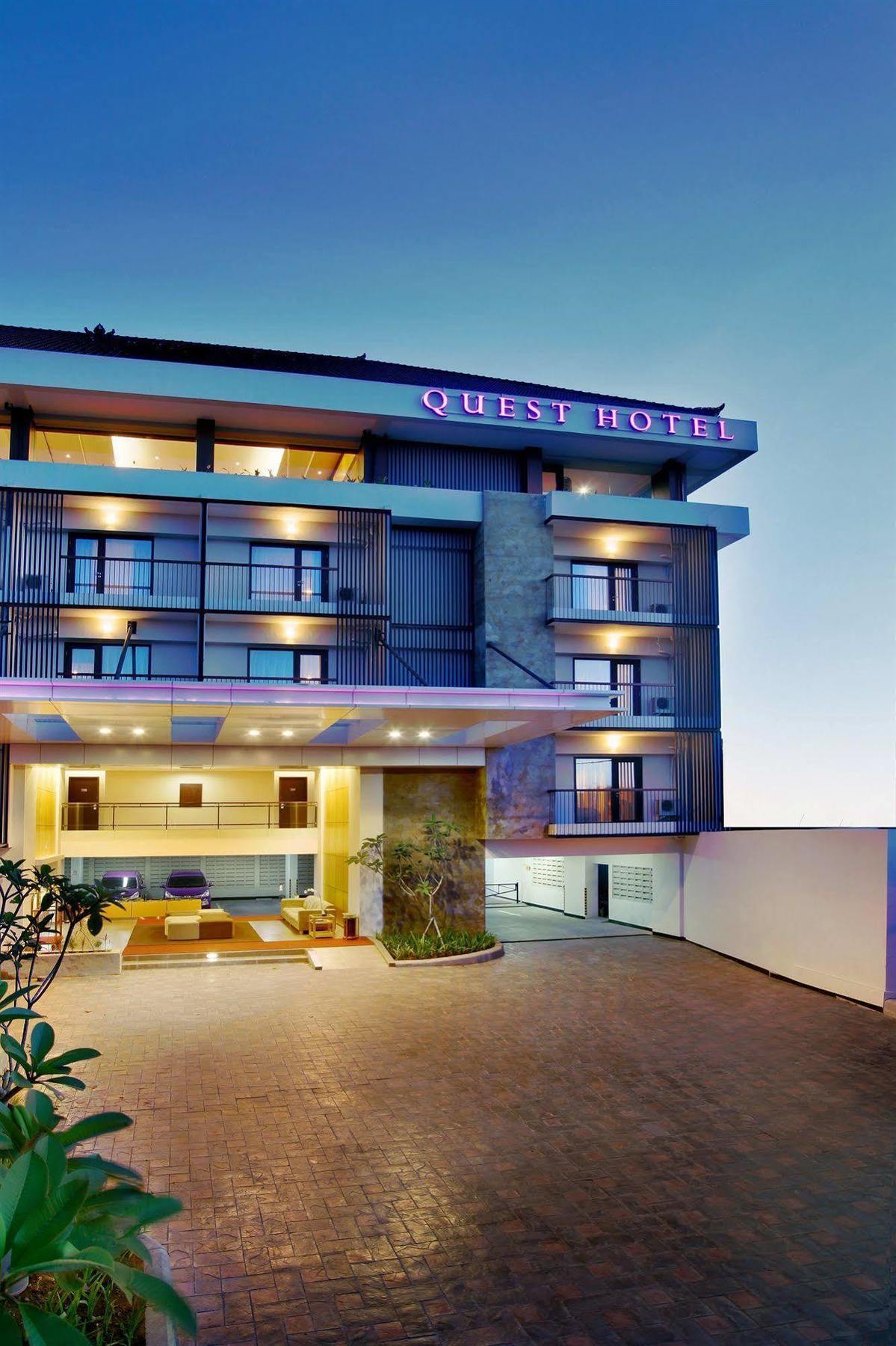 Quest Hotel Kuta By Aston Екстер'єр фото