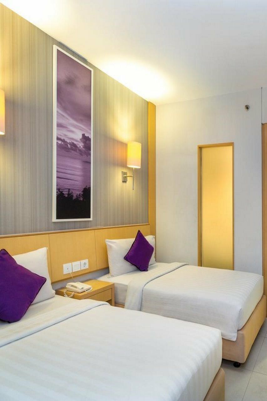 Quest Hotel Kuta By Aston Екстер'єр фото